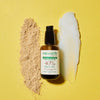 Sérum Naturaloe junto a textura de aloe vera y polvo de maca