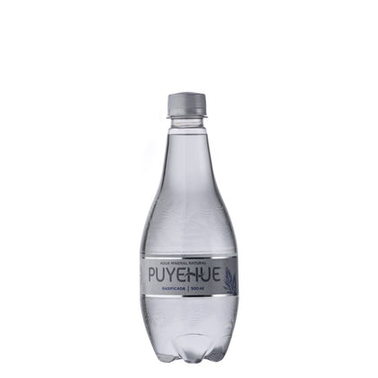 Agua Mineral con Gas, 500 ml, marca Puyehue